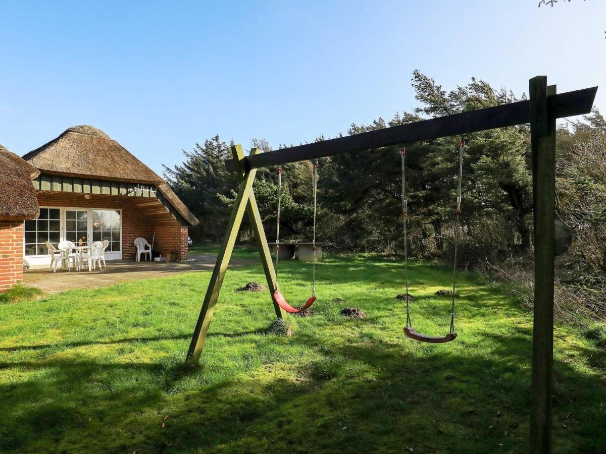 Three-Bedroom Holiday Home In Lokken 1 מראה חיצוני תמונה