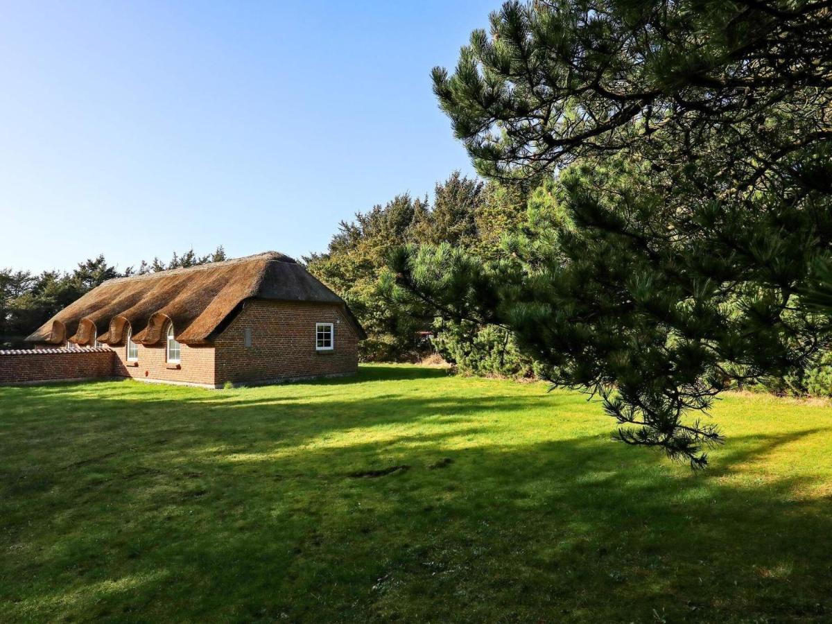 Three-Bedroom Holiday Home In Lokken 1 מראה חיצוני תמונה